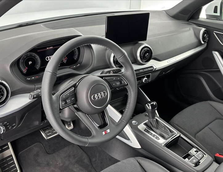 Audi Q2 SUV / Terénní 1,5 l 110 kw