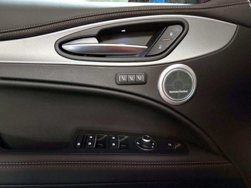 Alfa Romeo Stelvio SUV / Terénní 2,0 l 206 kw