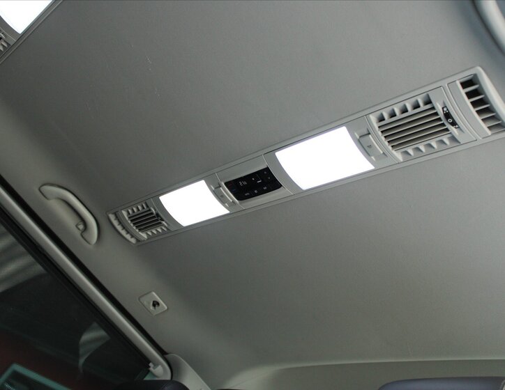 Volkswagen Multivan MPV 2,0 l 146 kw