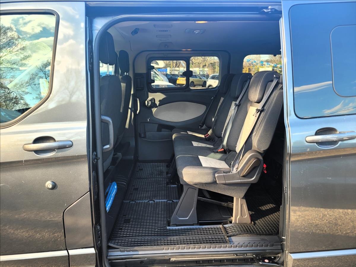 Ford Tourneo Custom MPV 2,0 l 125 kw