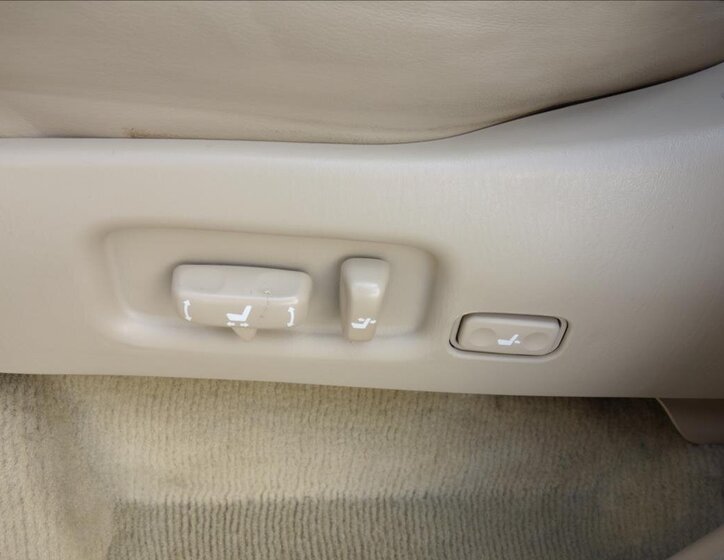 Toyota Land Cruiser SUV 4,7 l 175 kw