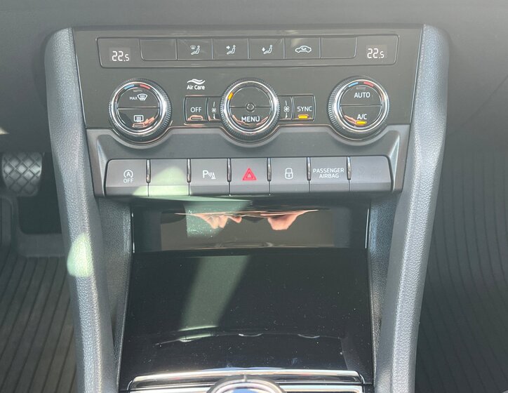 Škoda Karoq SUV / Terénní 1,5 l 110 kw