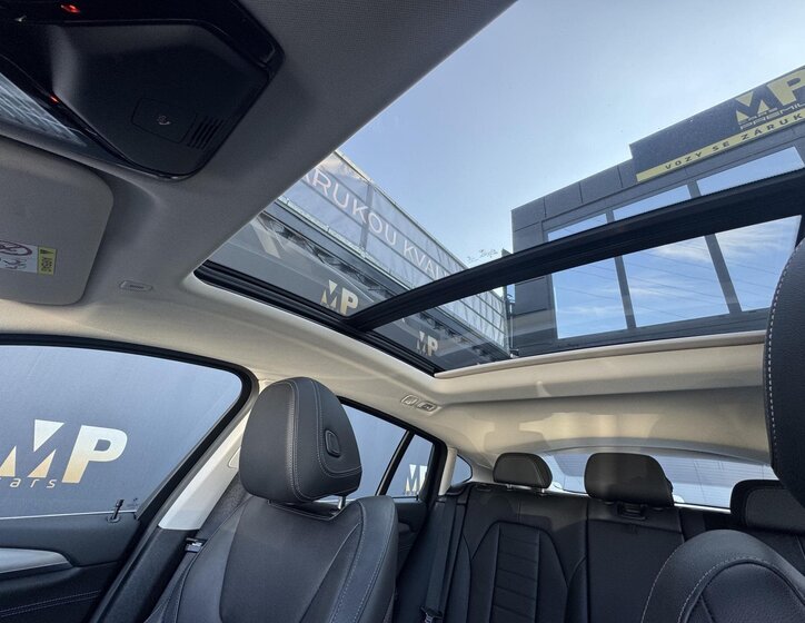 BMW X4 SUV / Terénní 2,0 l 140 kw