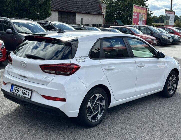 Hyundai i30 Hatchback 1,5 l 70 kw