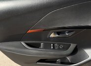 Peugeot 208 Hatchback 1,2 l 74 kw