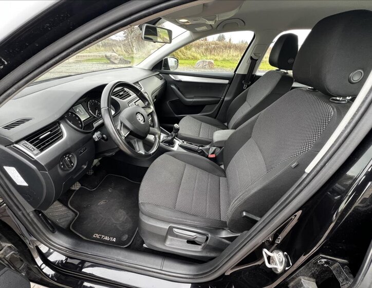 Škoda Octavia 16