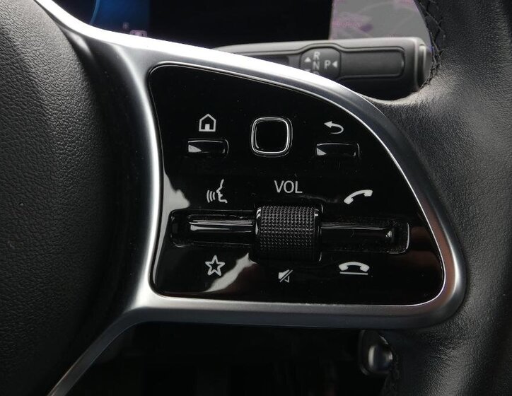 Mercedes-Benz Třídy A Sedan / Limuzína 2,0 l 85 kw