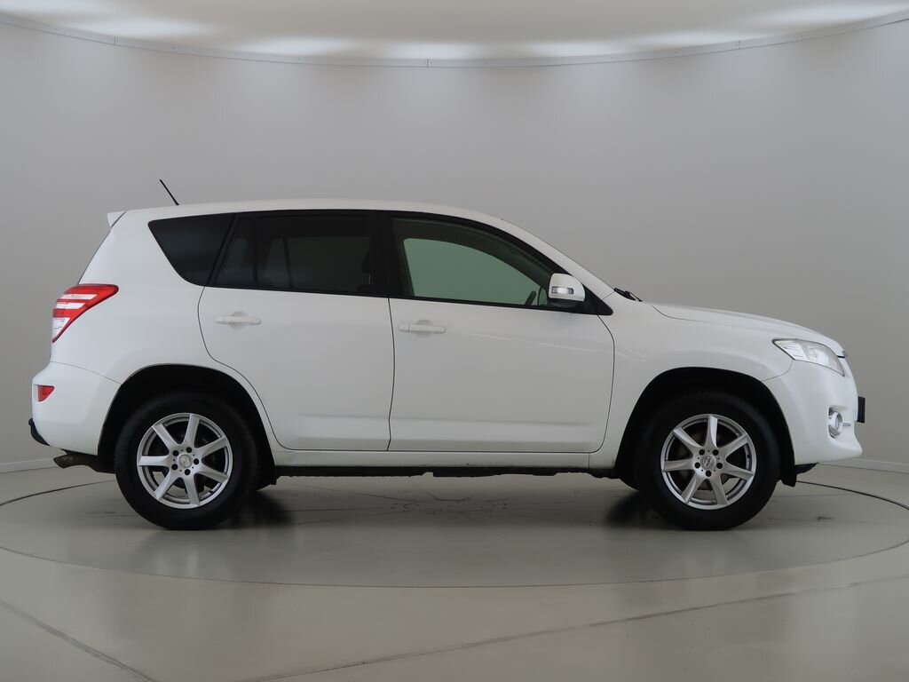 Toyota RAV4 SUV / Terénní 2,0 l 116 kw