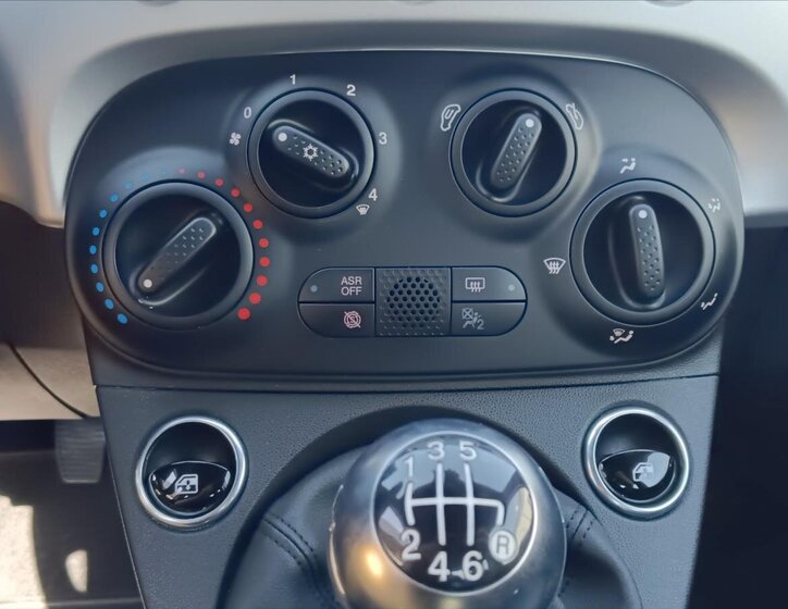 Fiat 500 Hatchback 999,0 51 kw