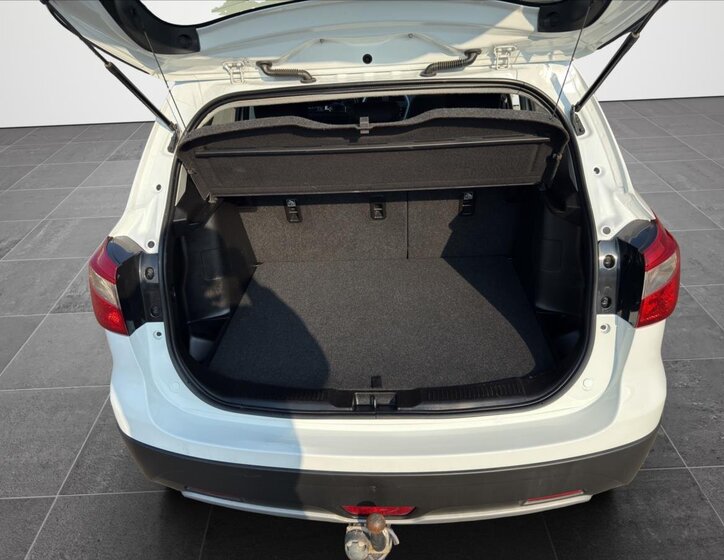 Suzuki SX4 S-Cross SUV / Terénní 1,6 l 88 kw