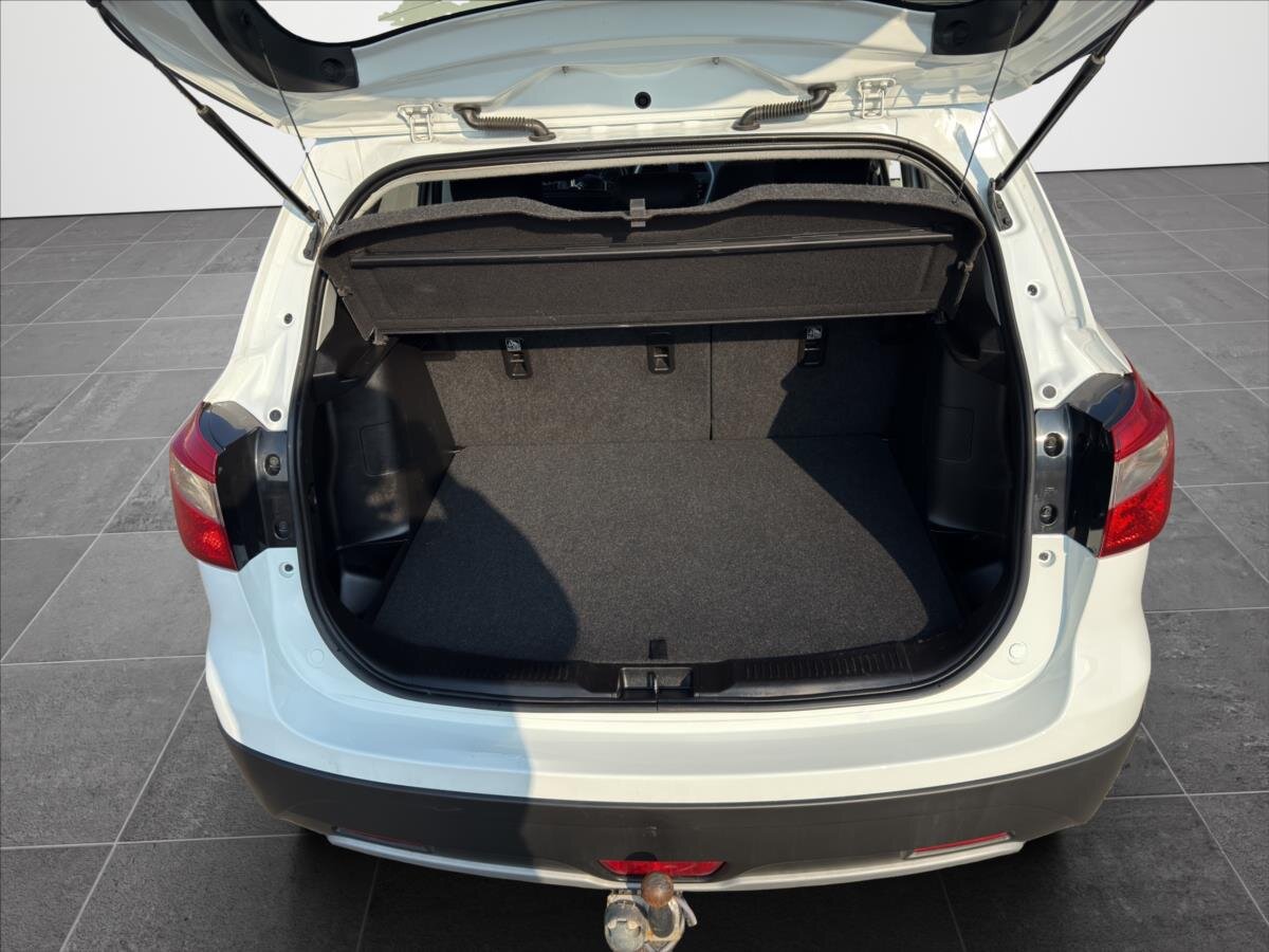 Suzuki SX4 S-Cross SUV / Terénní 1,6 l 88 kw
