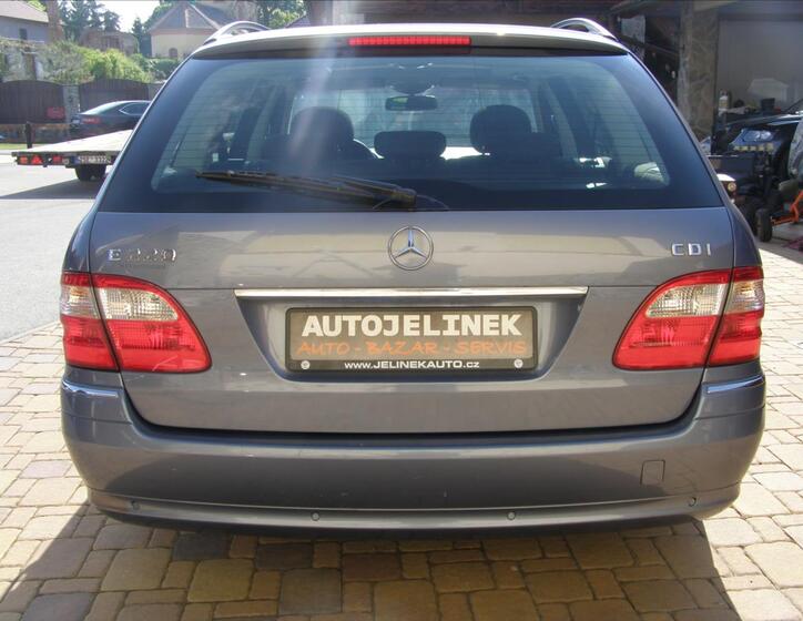 Mercedes-Benz Třídy E 4