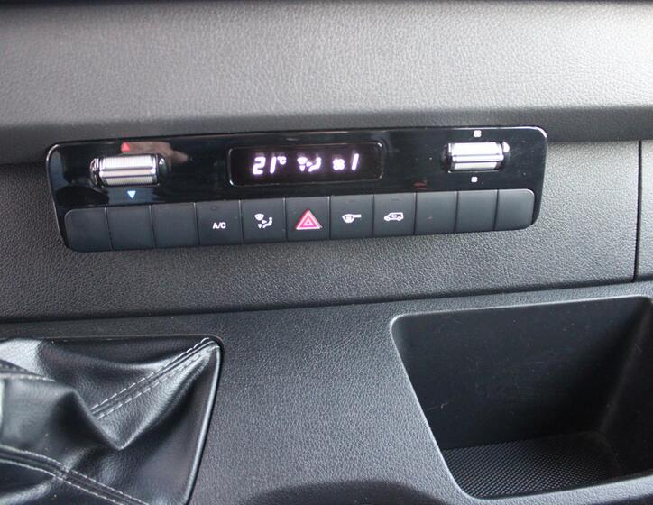 Mercedes-Benz Sprinter 19