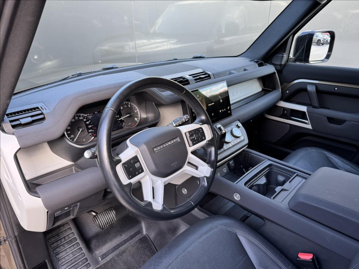 Land Rover Defender SUV / Terénní 3,0 l 221 kw