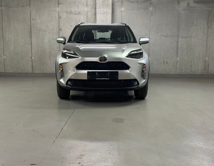 Toyota Yaris Cross SUV 1,5 l 68 kw