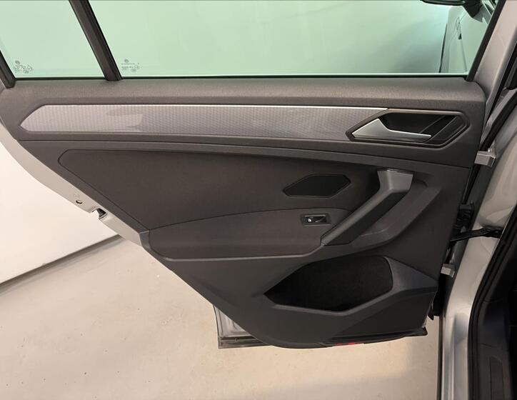 Volkswagen Tiguan 29
