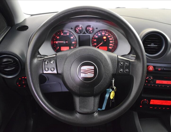 Seat Ibiza Hatchback 1,4 l 63 kw