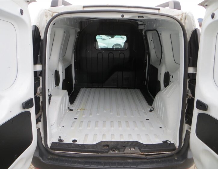 Renault Express Skříň 1,3 l 75 kw