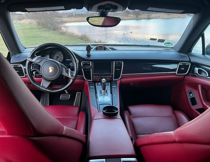 Porsche Panamera Hatchback 3,7 l 228 kw