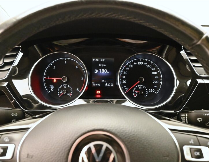 Volkswagen Touran MPV 2,0 l 110 kw