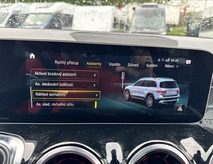 Mercedes-Benz GLB SUV / Terénní 2,0 l 225 kw
