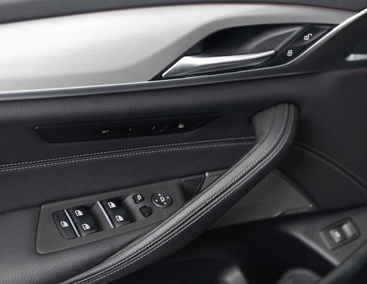 BMW Řada 5 Sedan / Limuzína 3,0 l 250 kw