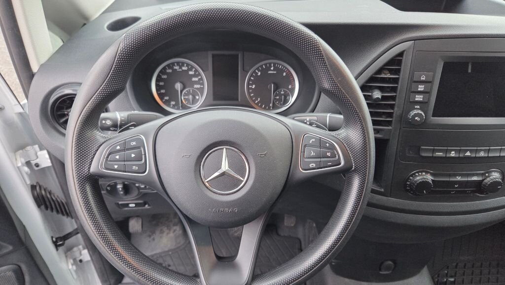 Mercedes-Benz Vito Skříň 2,0 l 120 kw