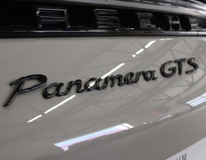 Porsche Panamera Hatchback 4,0 l 368 kw