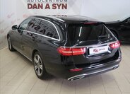 Mercedes-Benz Třídy E Kombi 2,0 l 143 kw