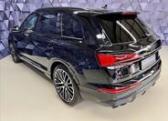 Audi SQ7 4