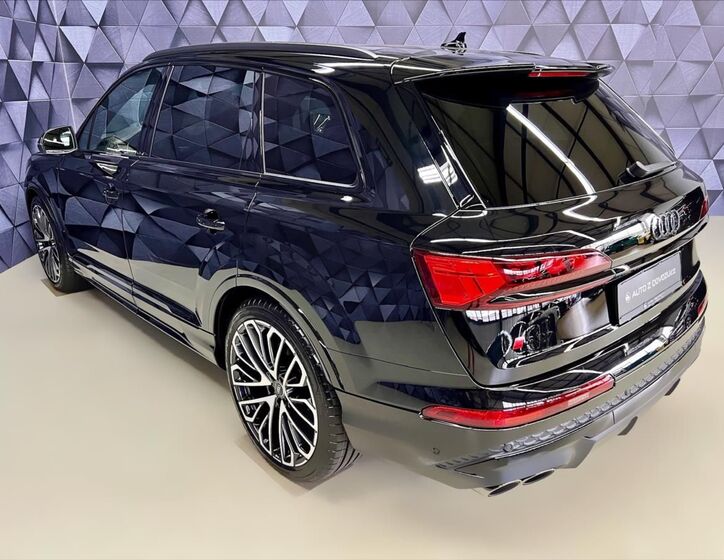 Audi SQ7 4