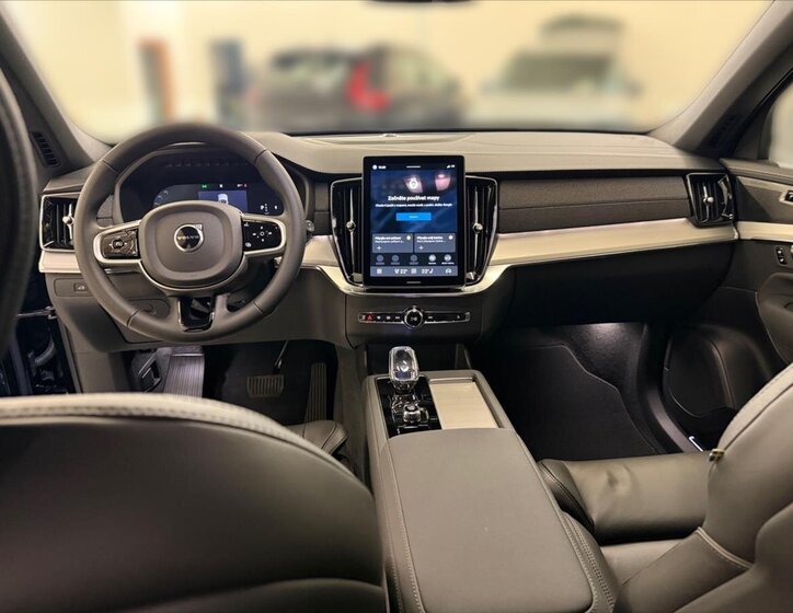 Volvo XC90 SUV / Terénní 2,0 l 184 kw