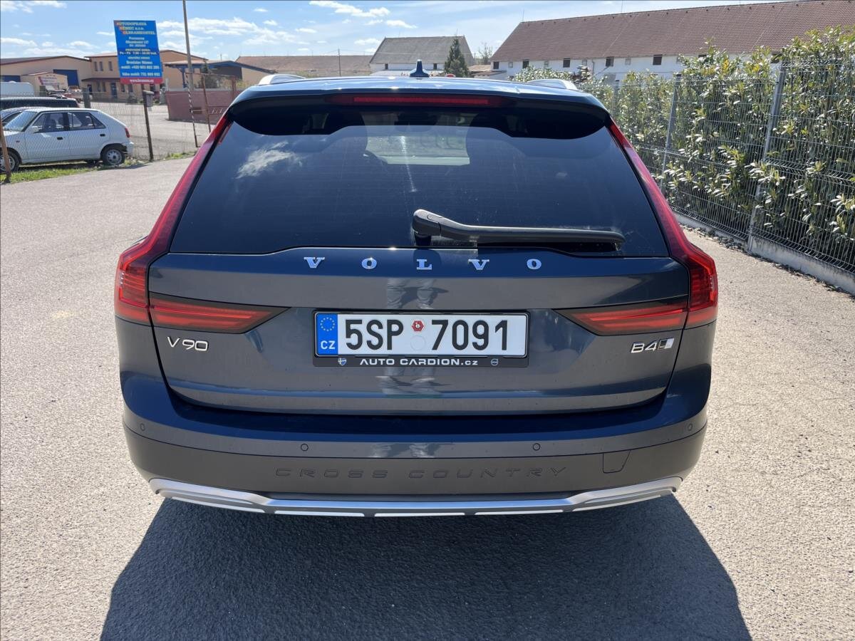 Volvo V90 Kombi 2,0 l 145 kw