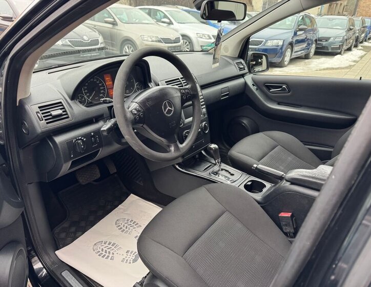 Mercedes-Benz Třídy A Hatchback 2,0 l 80 kw