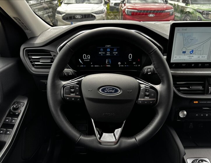 Ford Kuga SUV / Terénní 1,5 l 137 kw