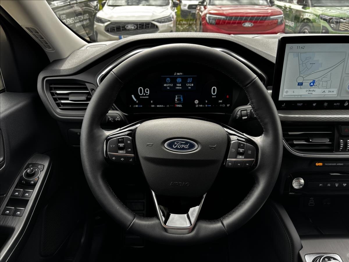 Ford Kuga SUV / Terénní 1,5 l 137 kw