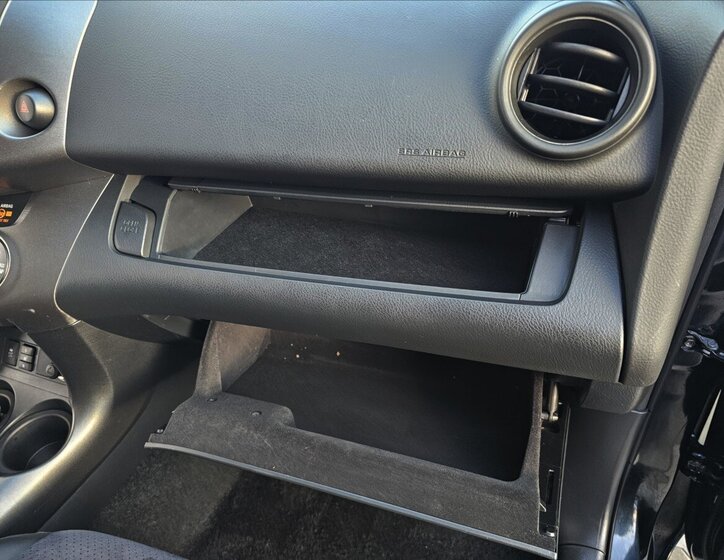 Toyota RAV4 Kombi 2,2 l 110 kw