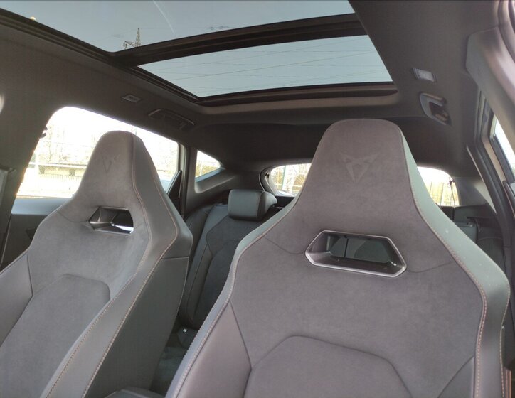 Cupra Formentor SUV / Terénní 2,0 l 245 kw