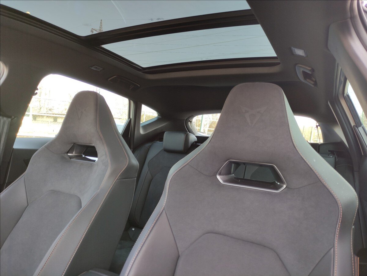 Cupra Formentor SUV / Terénní 2,0 l 245 kw