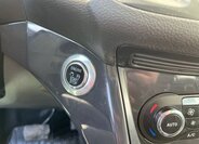 Ford Kuga SUV 1,6 l 134 kw