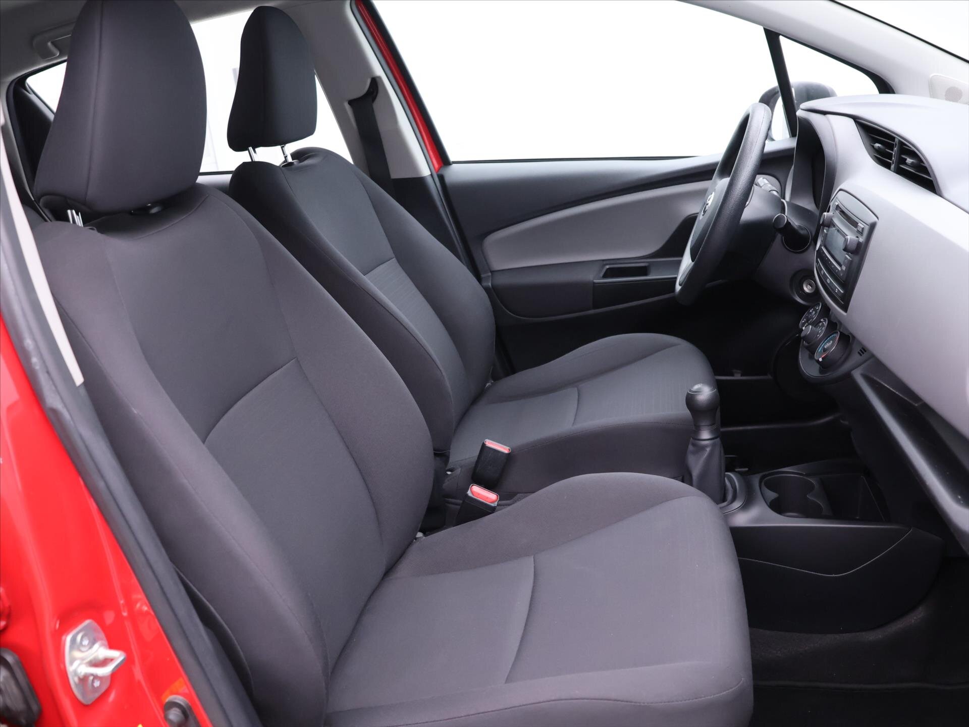 Toyota Yaris Hatchback 998,0 51 kw