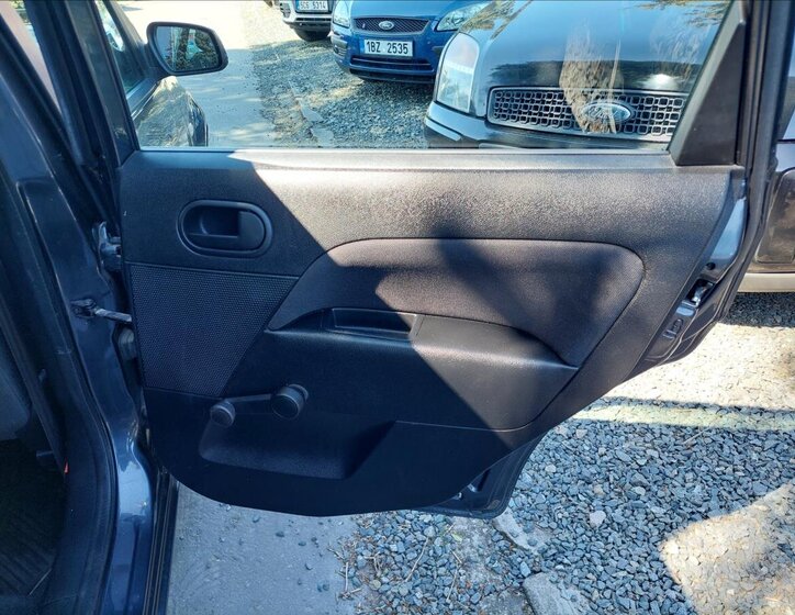 Ford Fiesta Hatchback 1,2 l 51 kw