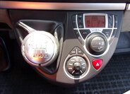 Peugeot 807 MPV 2,0 l 100 kw