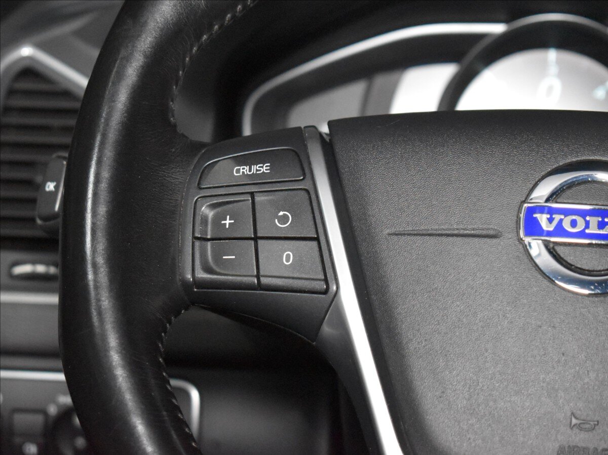 Volvo XC60 SUV 2,0 l 100 kw