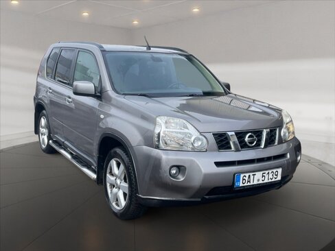 Nissan X-Trail SUV / Terénní 2,0 l 110 kw