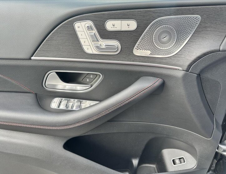 Mercedes-Benz GLE 12