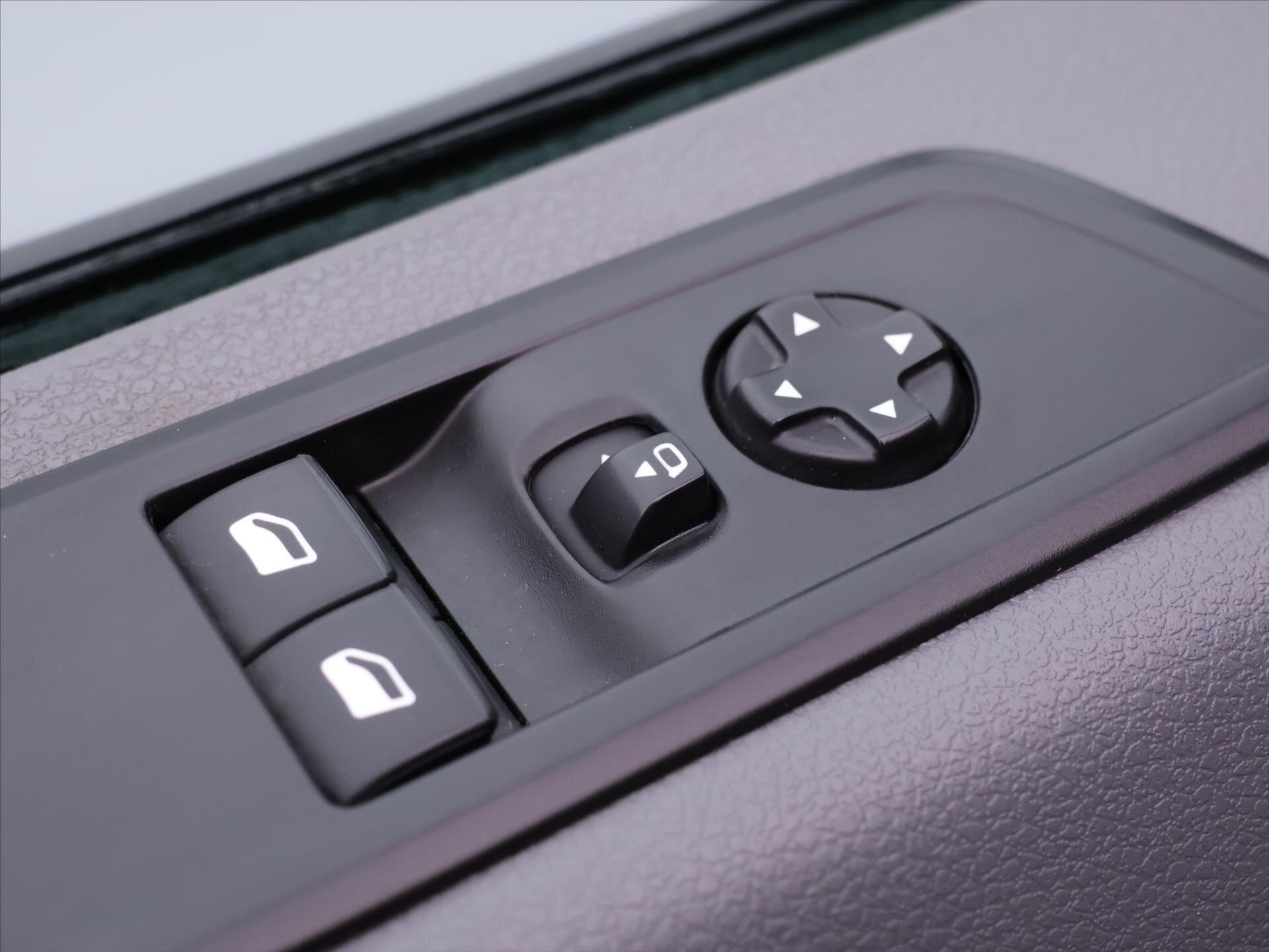 Peugeot Expert Skříň 2,0 l 110 kw