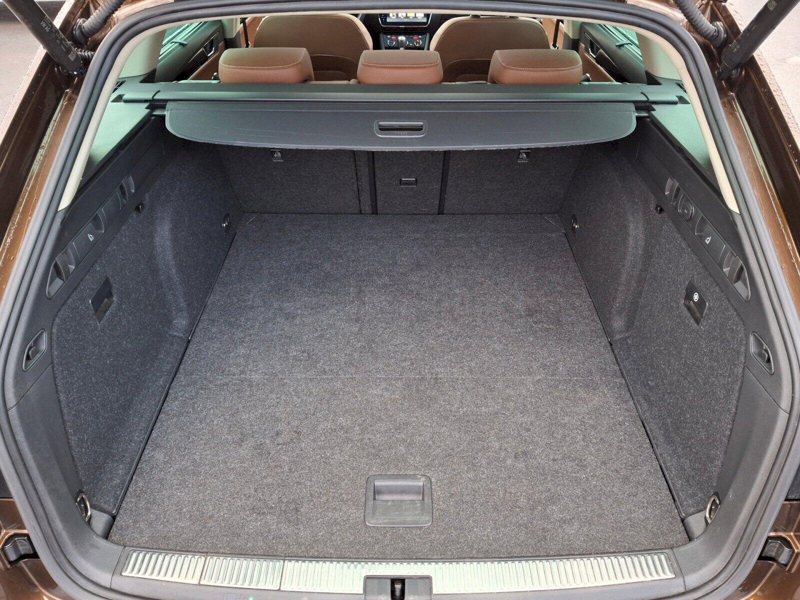 Škoda Superb Kombi 2,0 l 147 kw