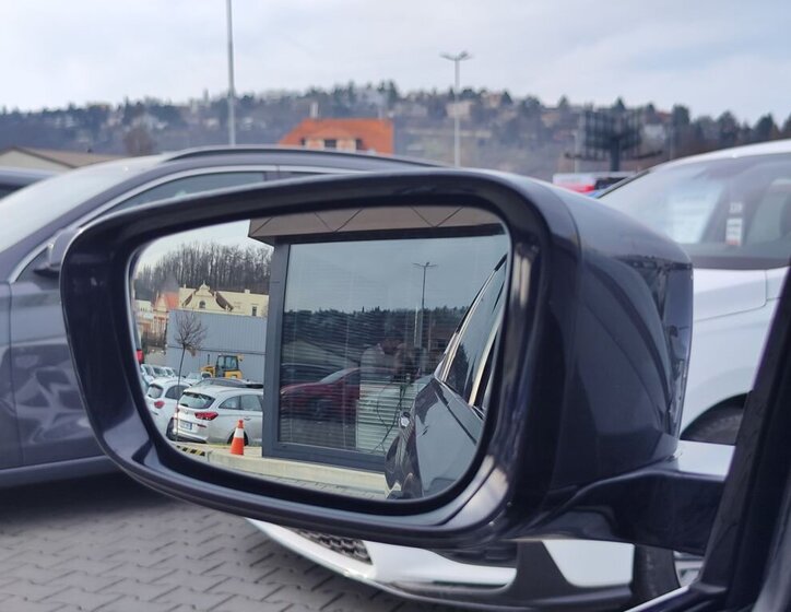 BMW Řada 3 Sedan / Limuzína 2,0 l 215 kw