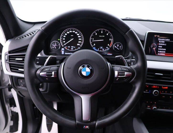 BMW X5 SUV 3,0 l 230 kw